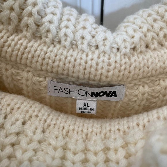 Women's Sweater - Picture 3 of 5